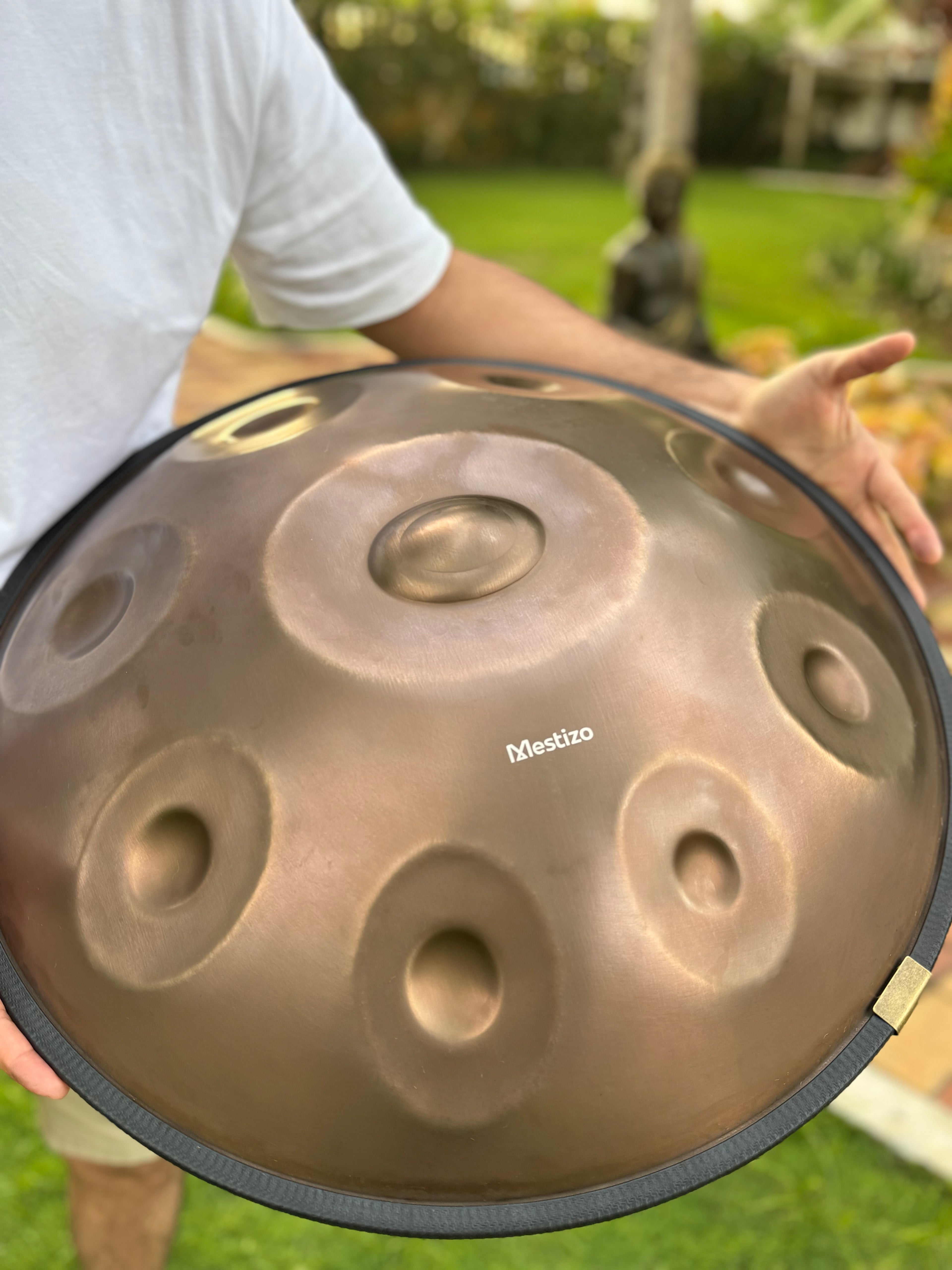Handpan D Kurd (Re Menor) 9 notas
